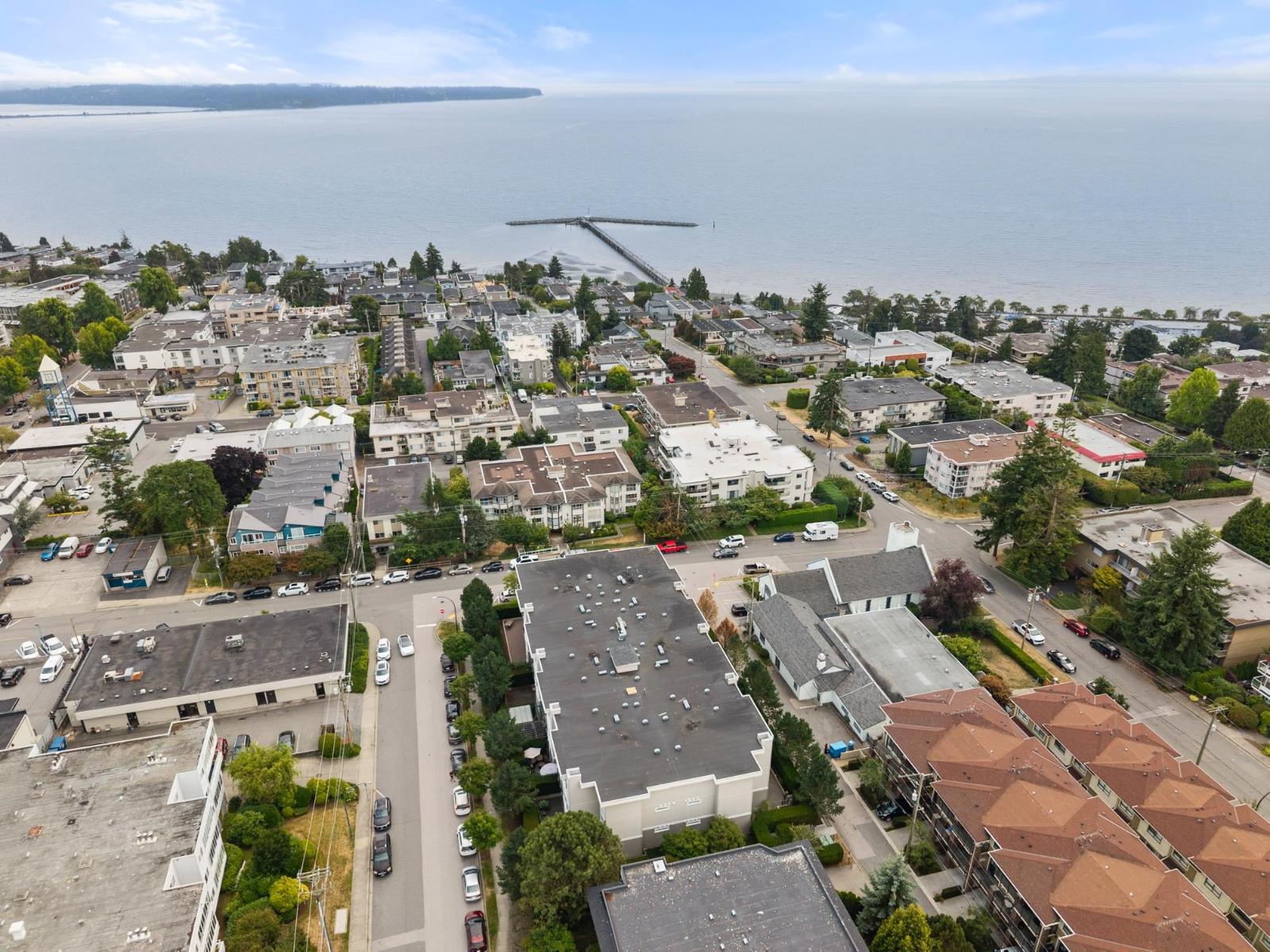 PH2 1333 WINTER STREET, White Rock