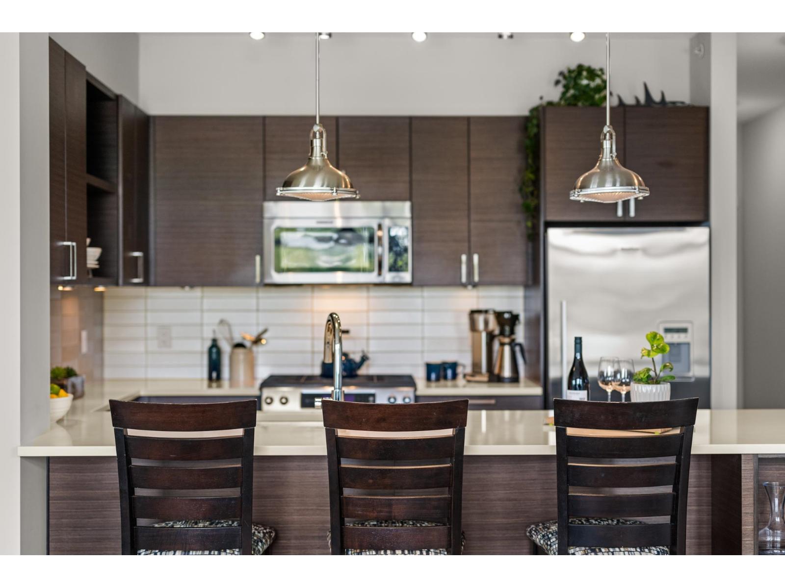 PH2 1333 WINTER STREET, White Rock