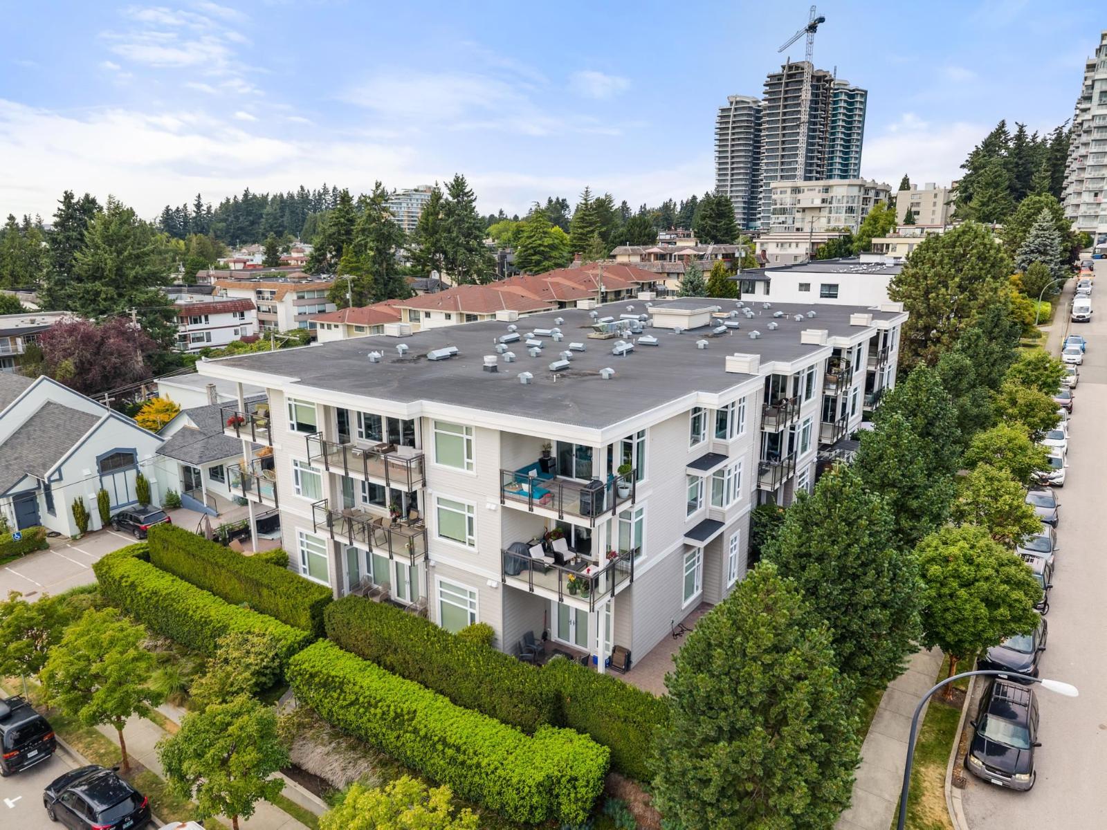 PH2 1333 WINTER STREET, White Rock