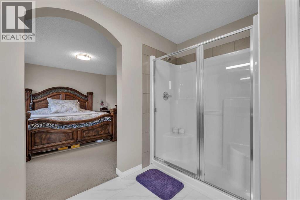 Single Family House for Sale in  Saddlecrest Park NE Saddle Ridge Calgary 