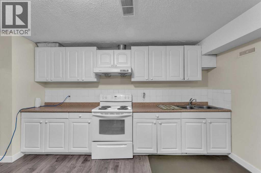 Single Family House for Sale in  Saddlecrest Park NE Saddle Ridge Calgary 