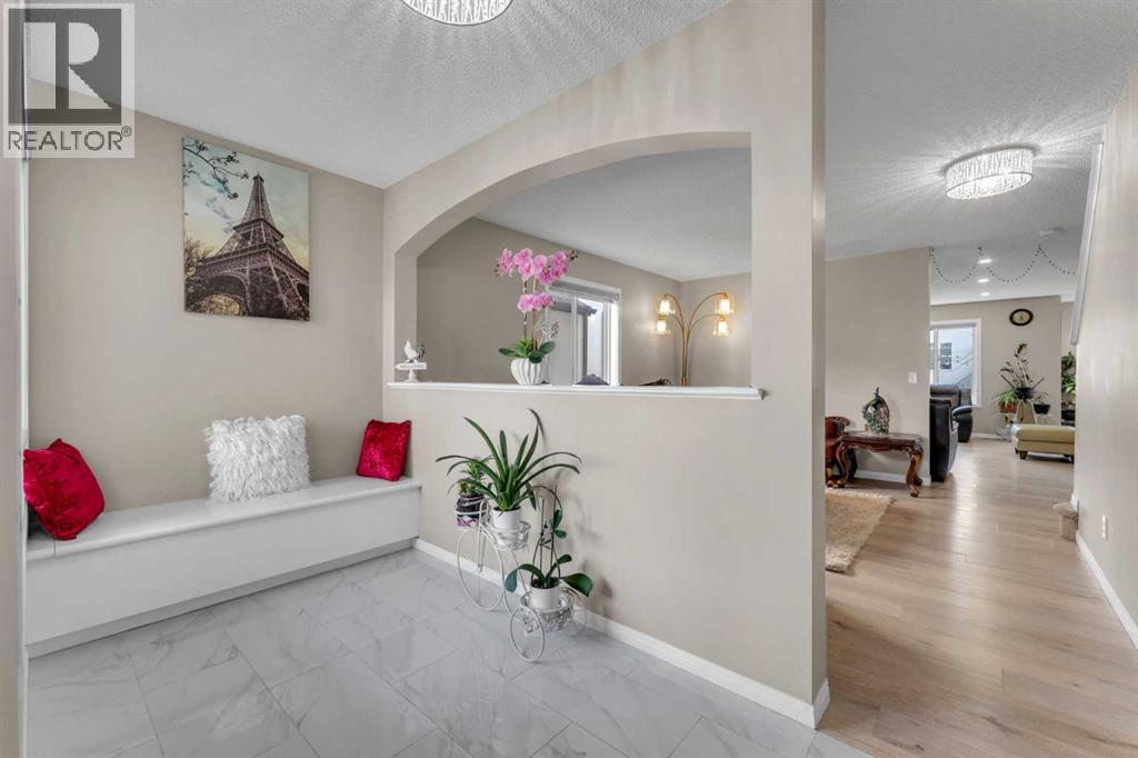 Single Family House for Sale in  Saddlecrest Park NE Saddle Ridge Calgary 