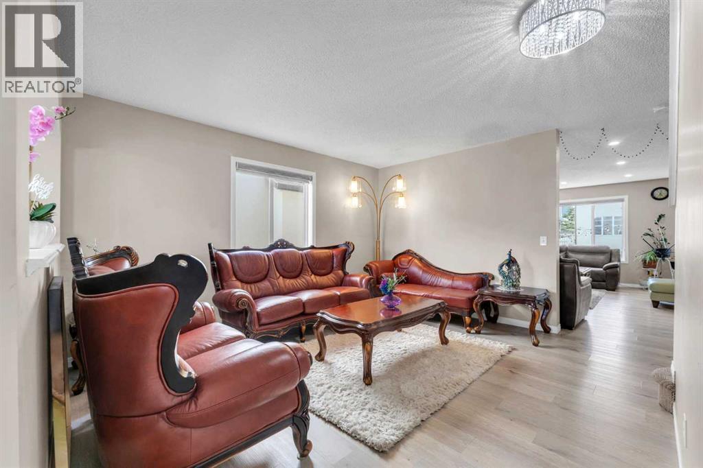 Single Family House for Sale in  Saddlecrest Park NE Saddle Ridge Calgary 