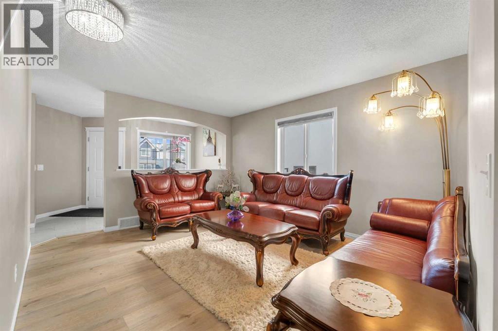 Single Family House for Sale in  Saddlecrest Park NE Saddle Ridge Calgary 