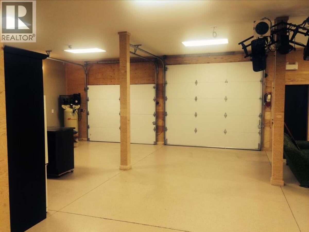 9200 Shale Avenue, Summerland