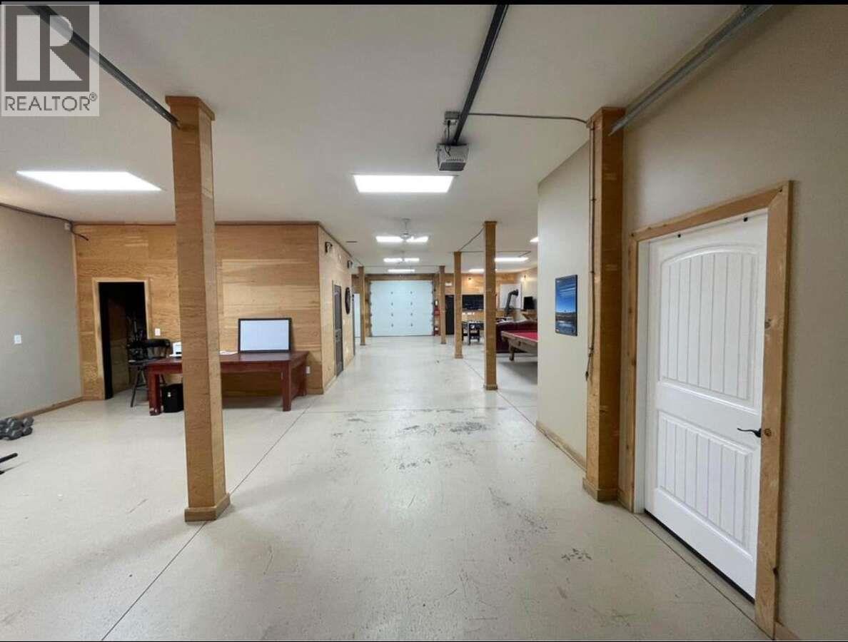 9200 Shale Avenue, Summerland