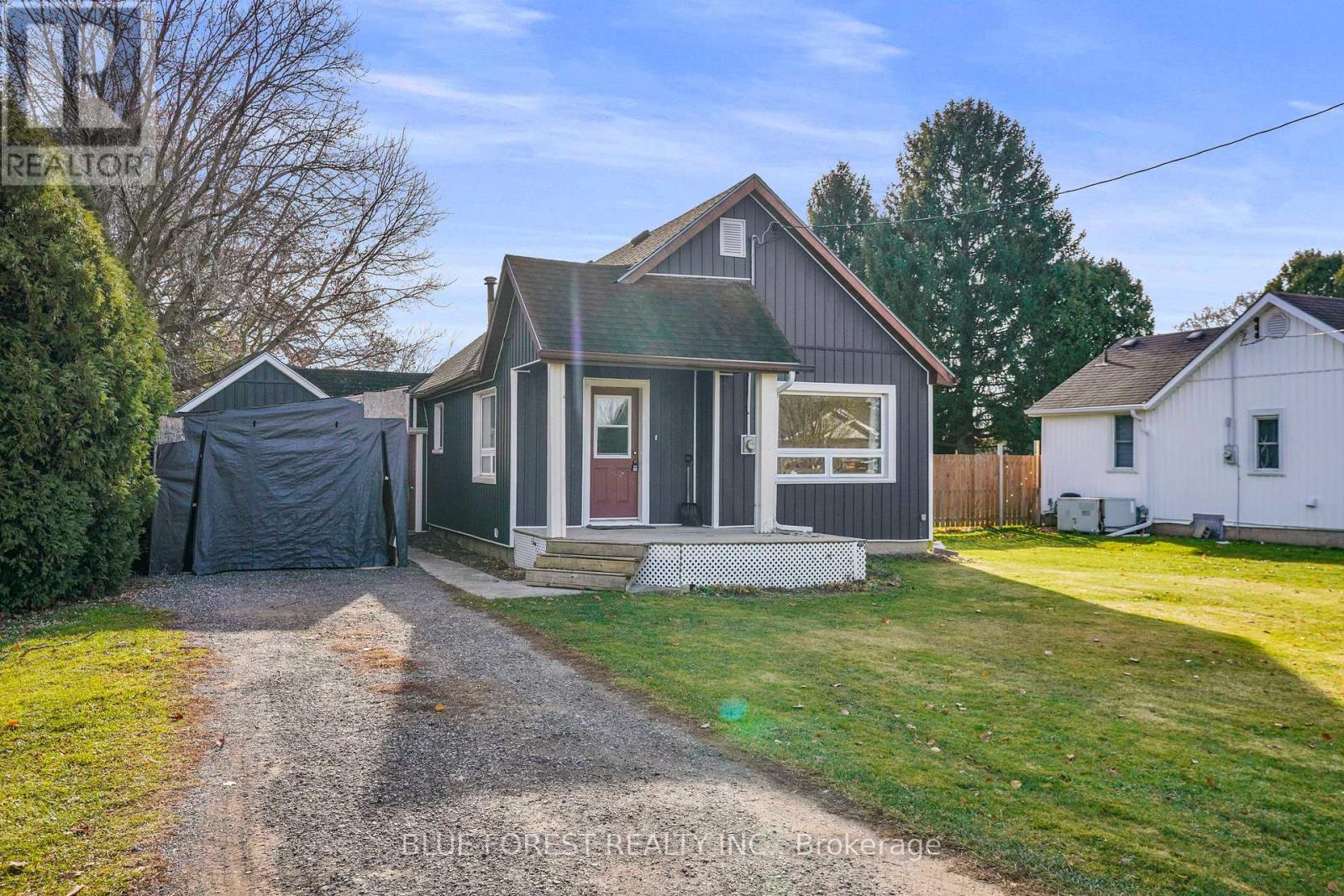 22557 QUEENS LINE - Photo 2 of 36, West Elgin (Rodney), Ontario