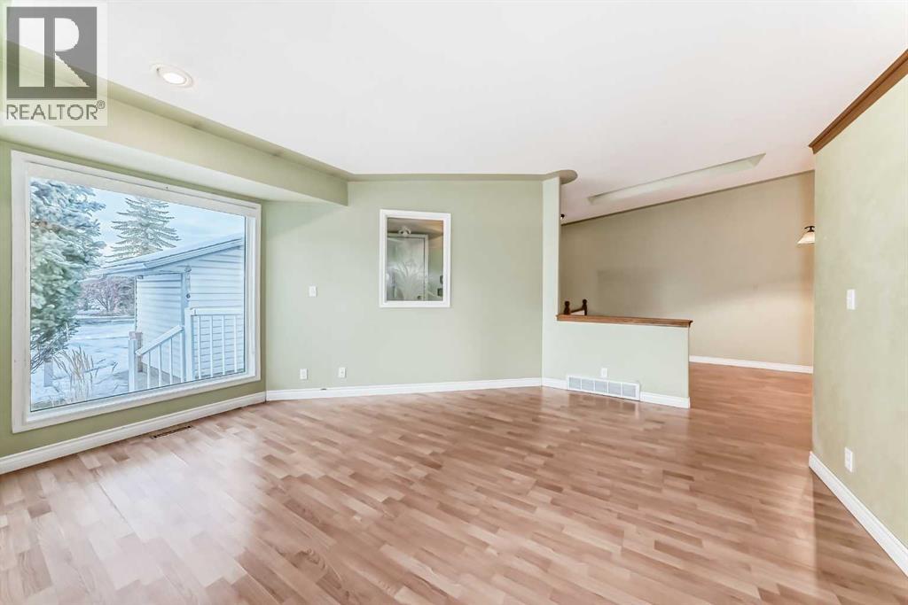 135 Kemp Avenue, Red Deer