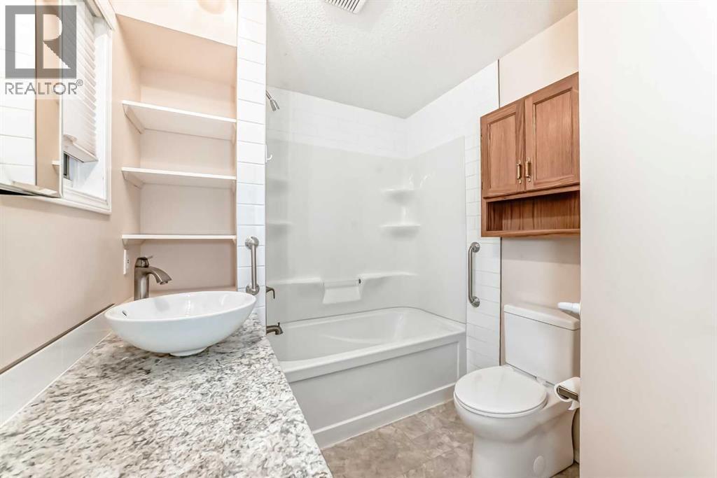 135 Kemp Avenue, Red Deer