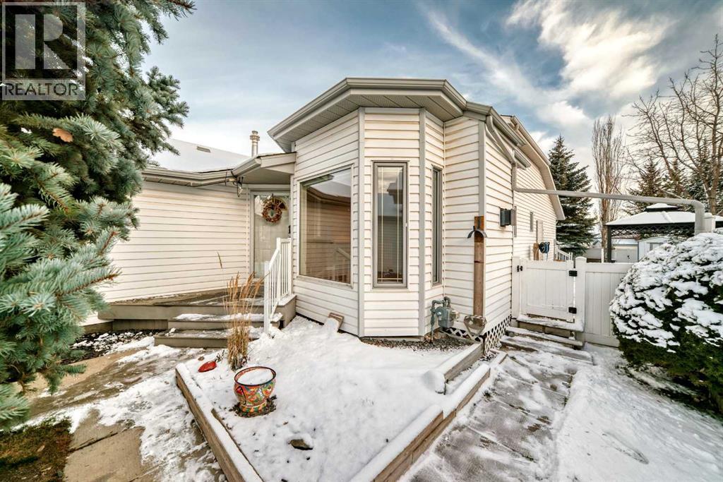 135 Kemp Avenue, Red Deer