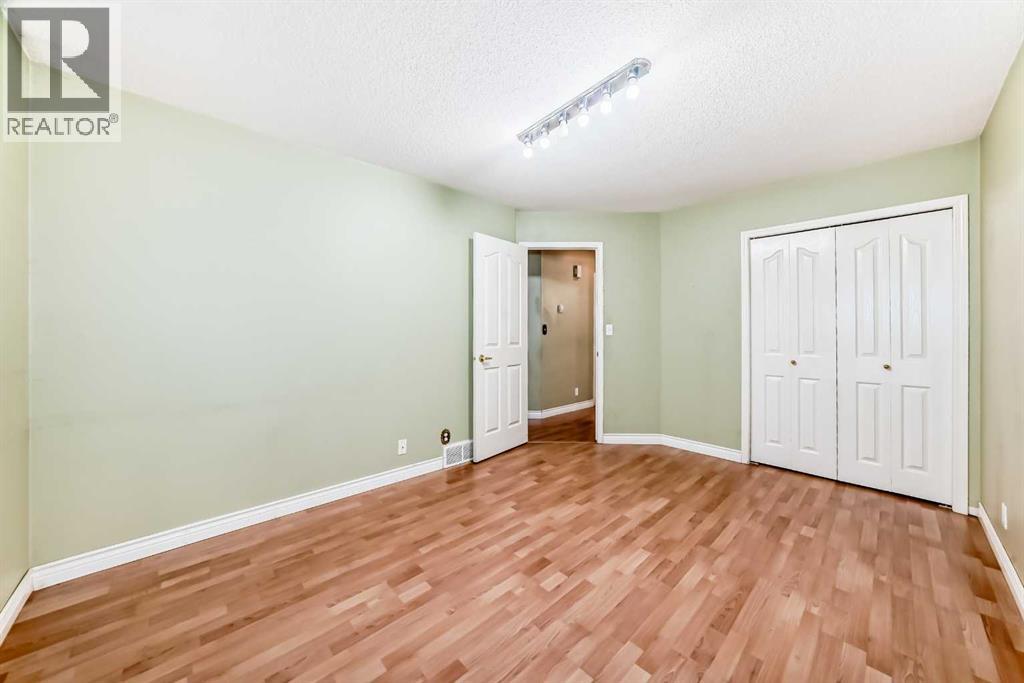 135 Kemp Avenue, Red Deer