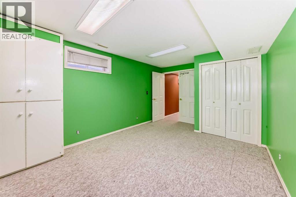 135 Kemp Avenue, Red Deer