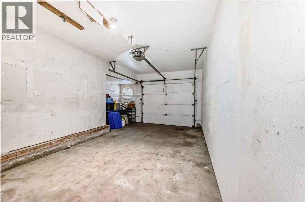 135 Kemp Avenue, Red Deer