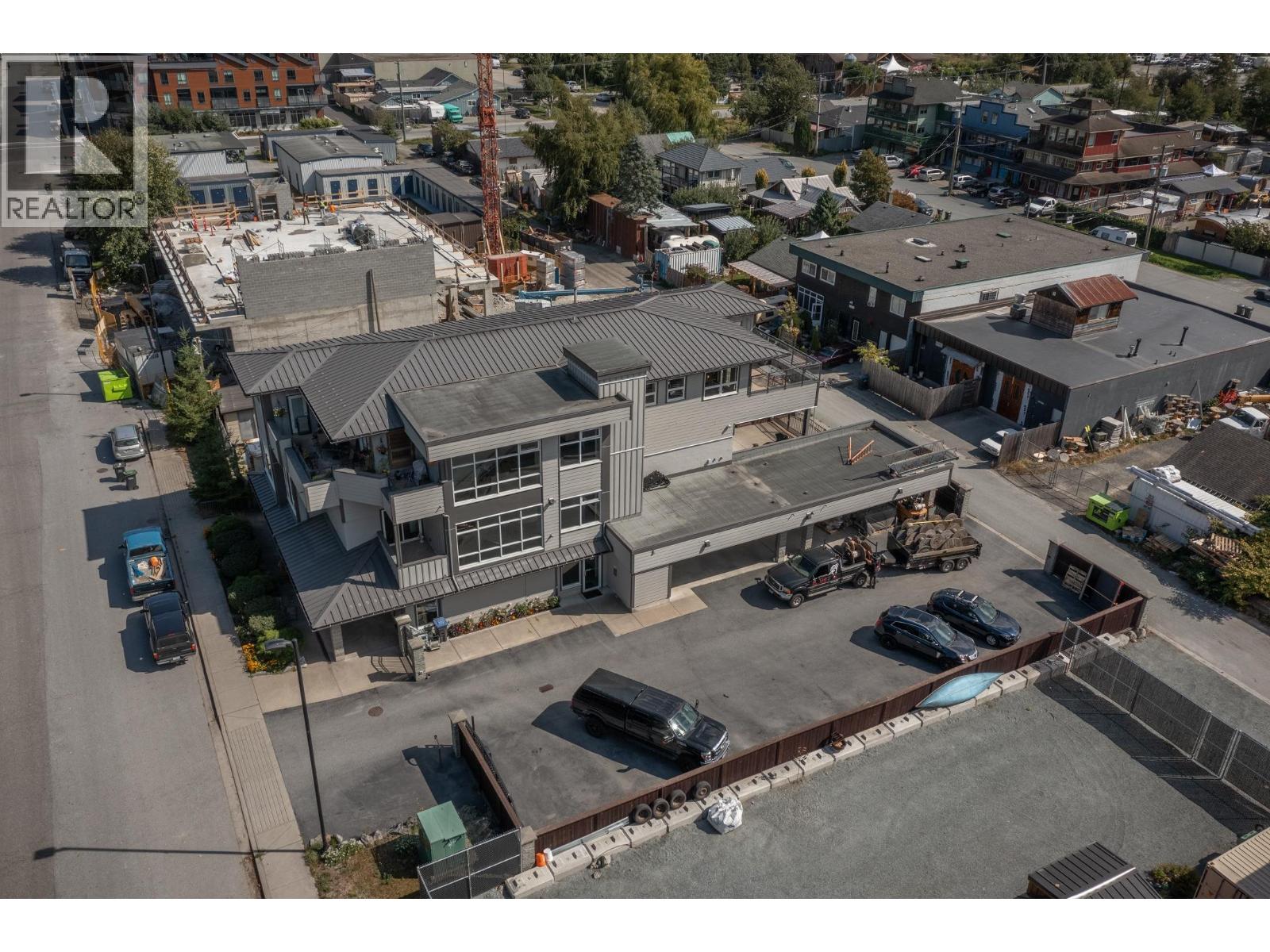 37718 THIRD AVENUE, Squamish