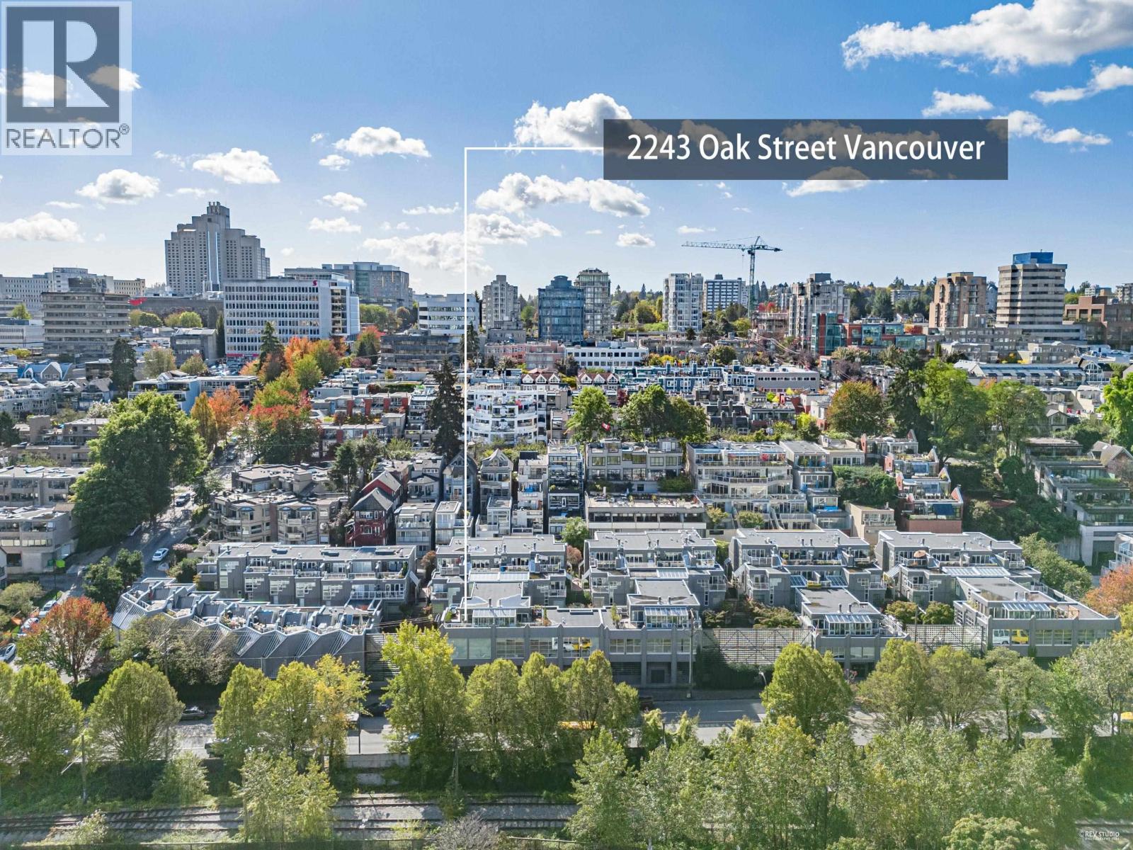 2243 OAK STREET, Vancouver