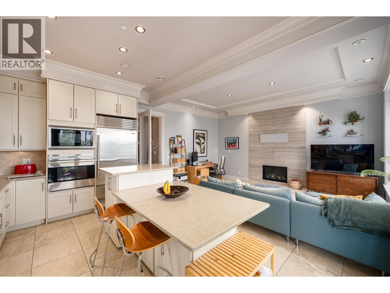 3511 W 15TH AVENUE, Vancouver