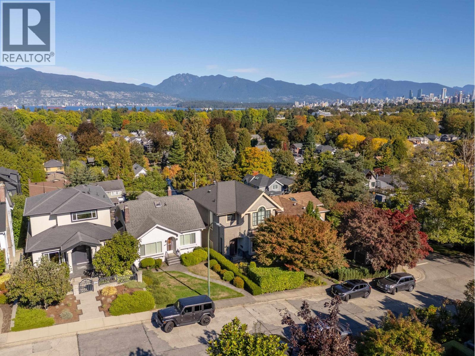 3511 W 15TH AVENUE, Vancouver