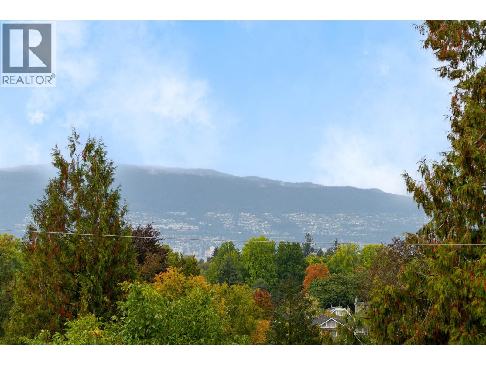 3511 W 15TH AVENUE, Vancouver