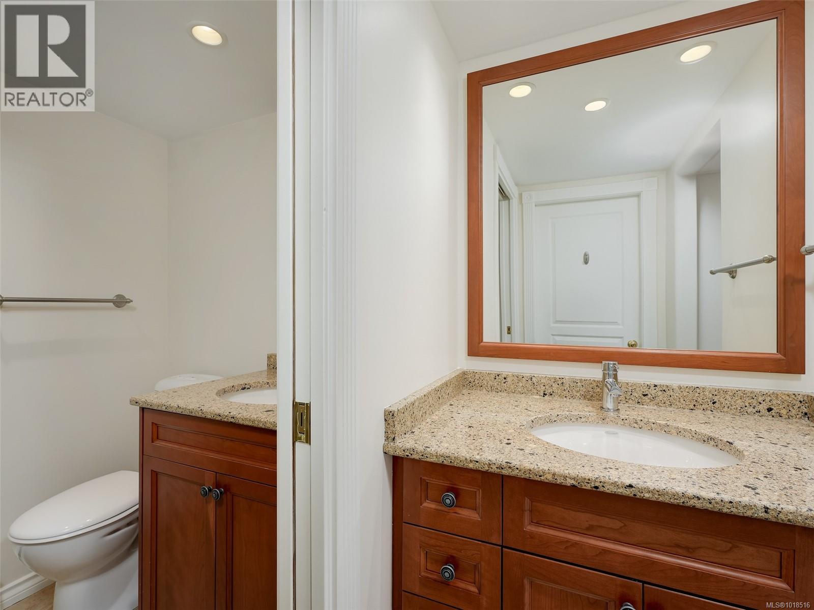 803 75 Songhees Road, Victoria