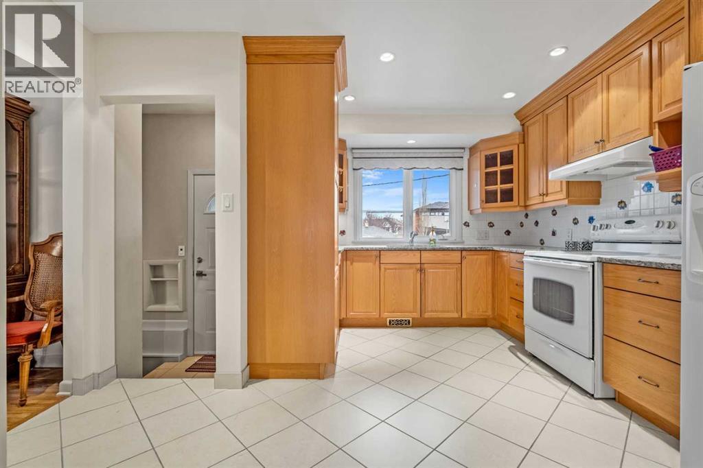 Single Family House Bungalow for Sale in  Richland Road NE Renfrew Calgary 