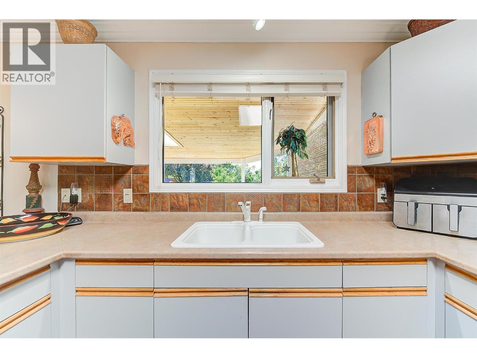  2952 Sandberg Road, West Kelowna