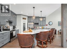 4pc Ensuite bath - 3473 Lakeview Place Unit# 202, Enderby, BC V0E1V5 Photo 10