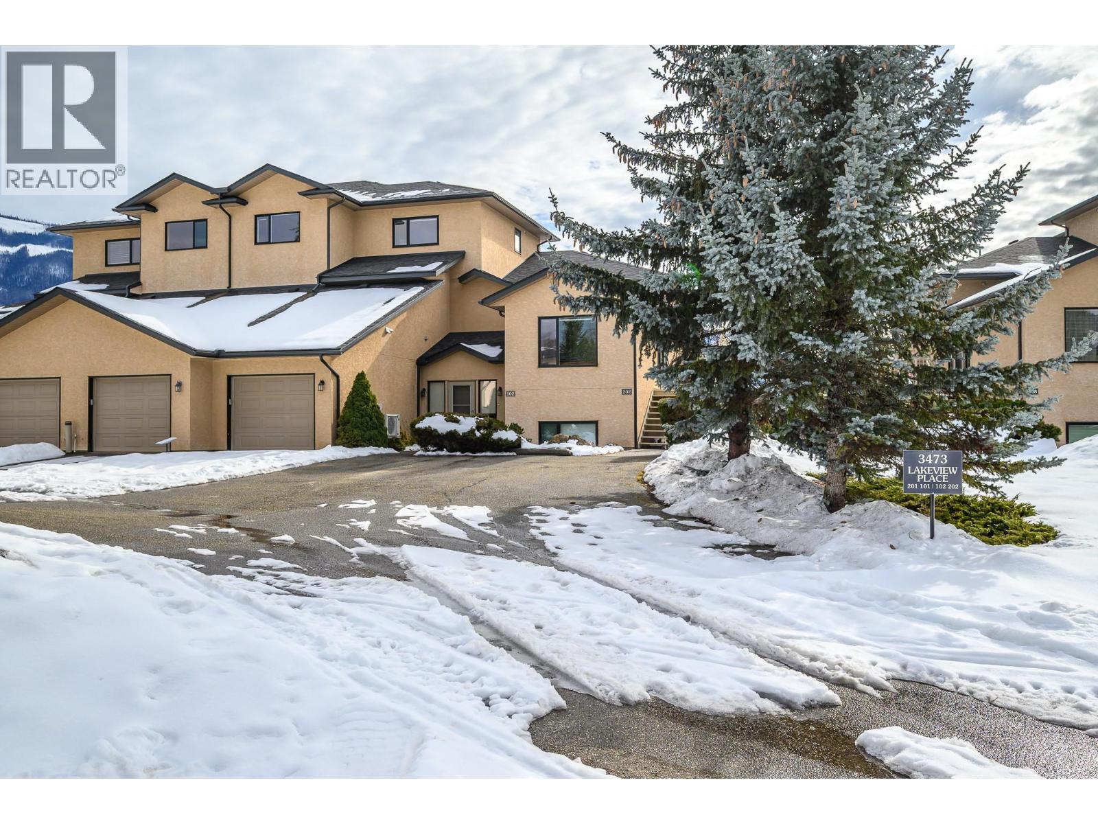 202 3473 Lakeview Place, Enderby