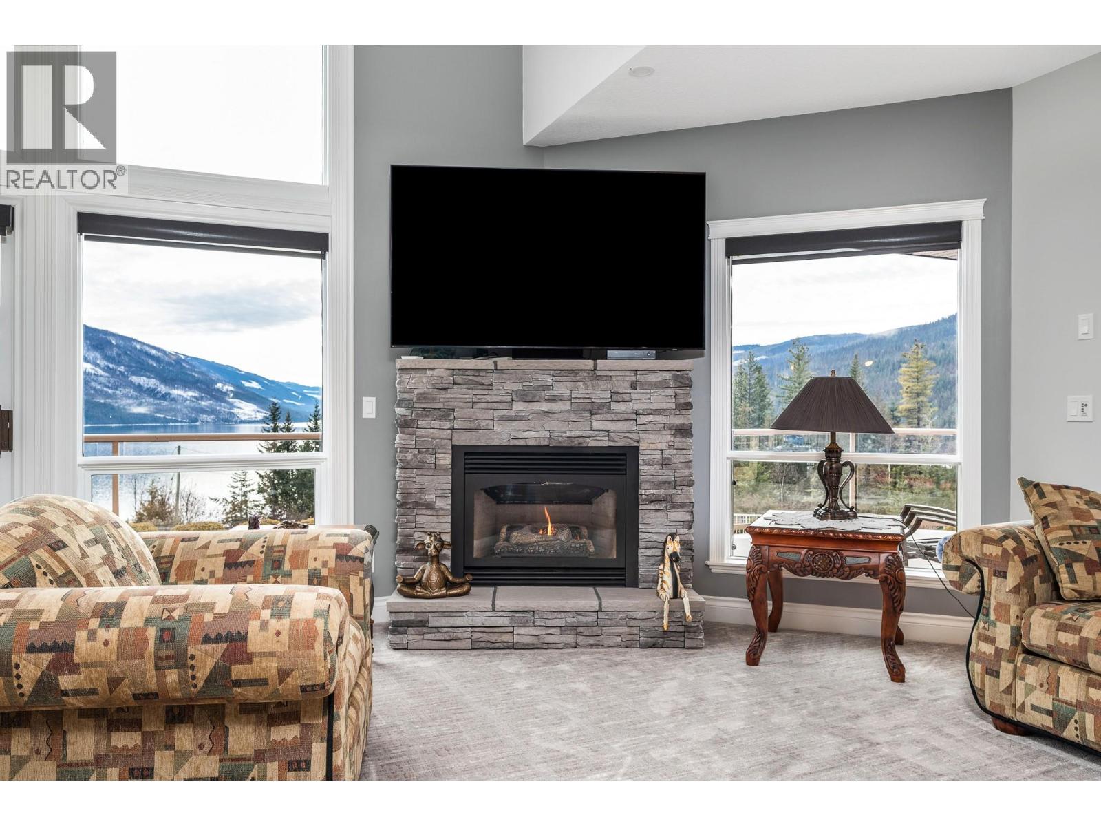 202 3473 Lakeview Place, Enderby