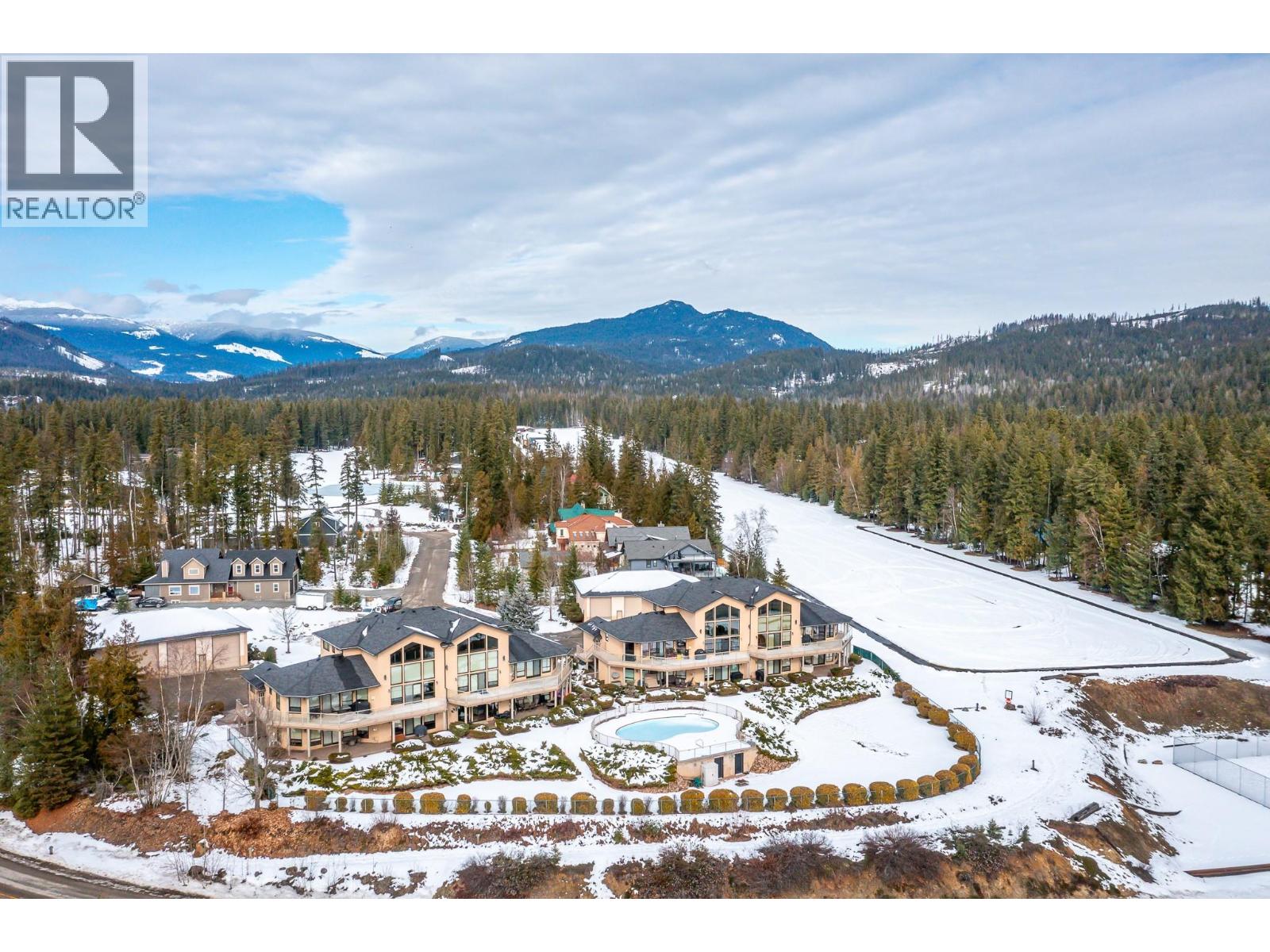 202 3473 Lakeview Place, Enderby