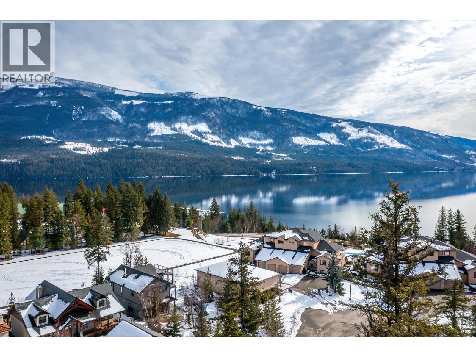 202 3473 Lakeview Place, Enderby