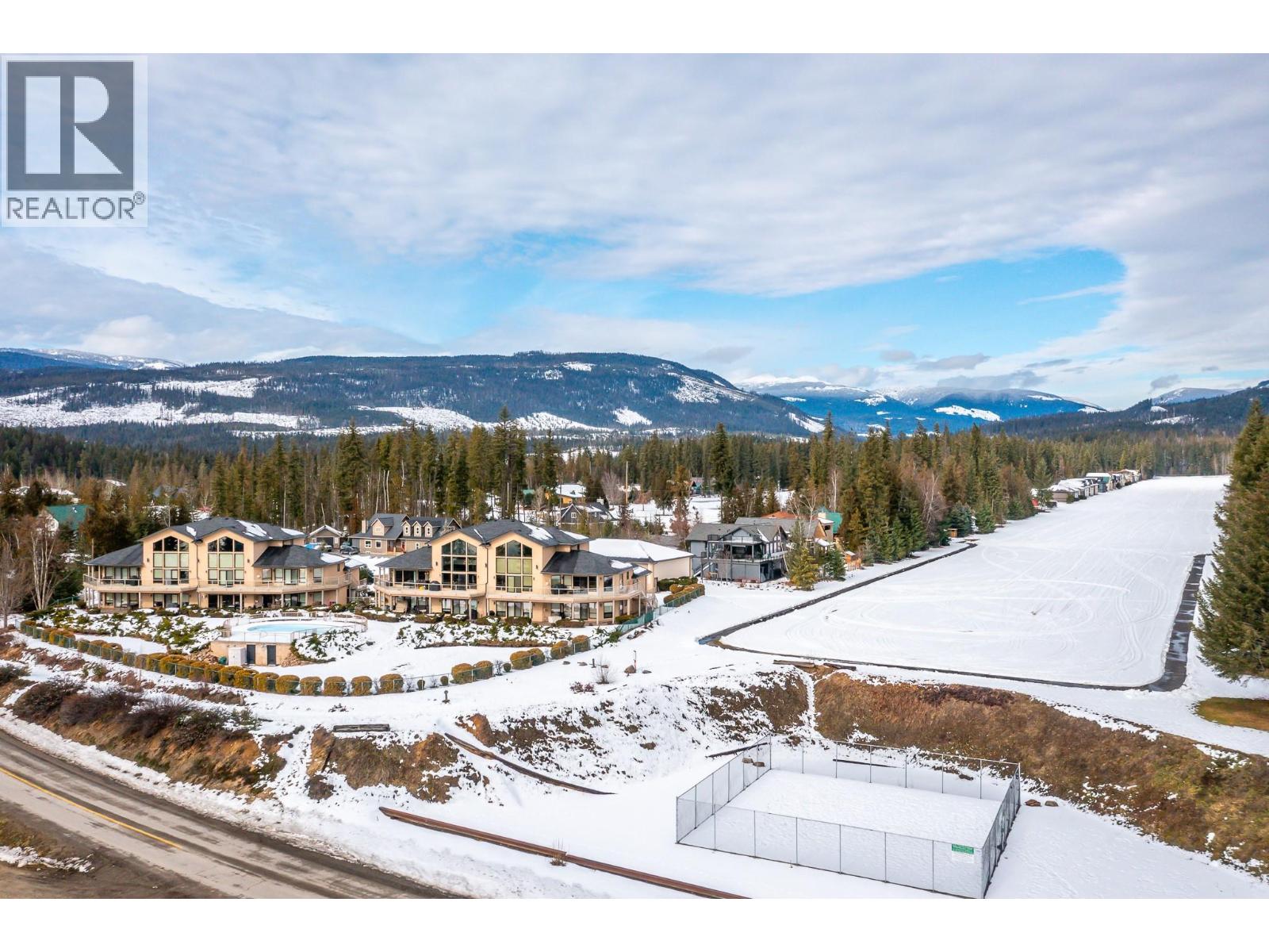 202 3473 Lakeview Place, Enderby