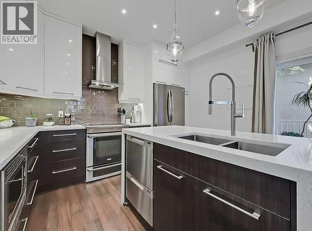 Single Family House for Sale in   Avenue NE Winston Heights/Mountview Calgary 