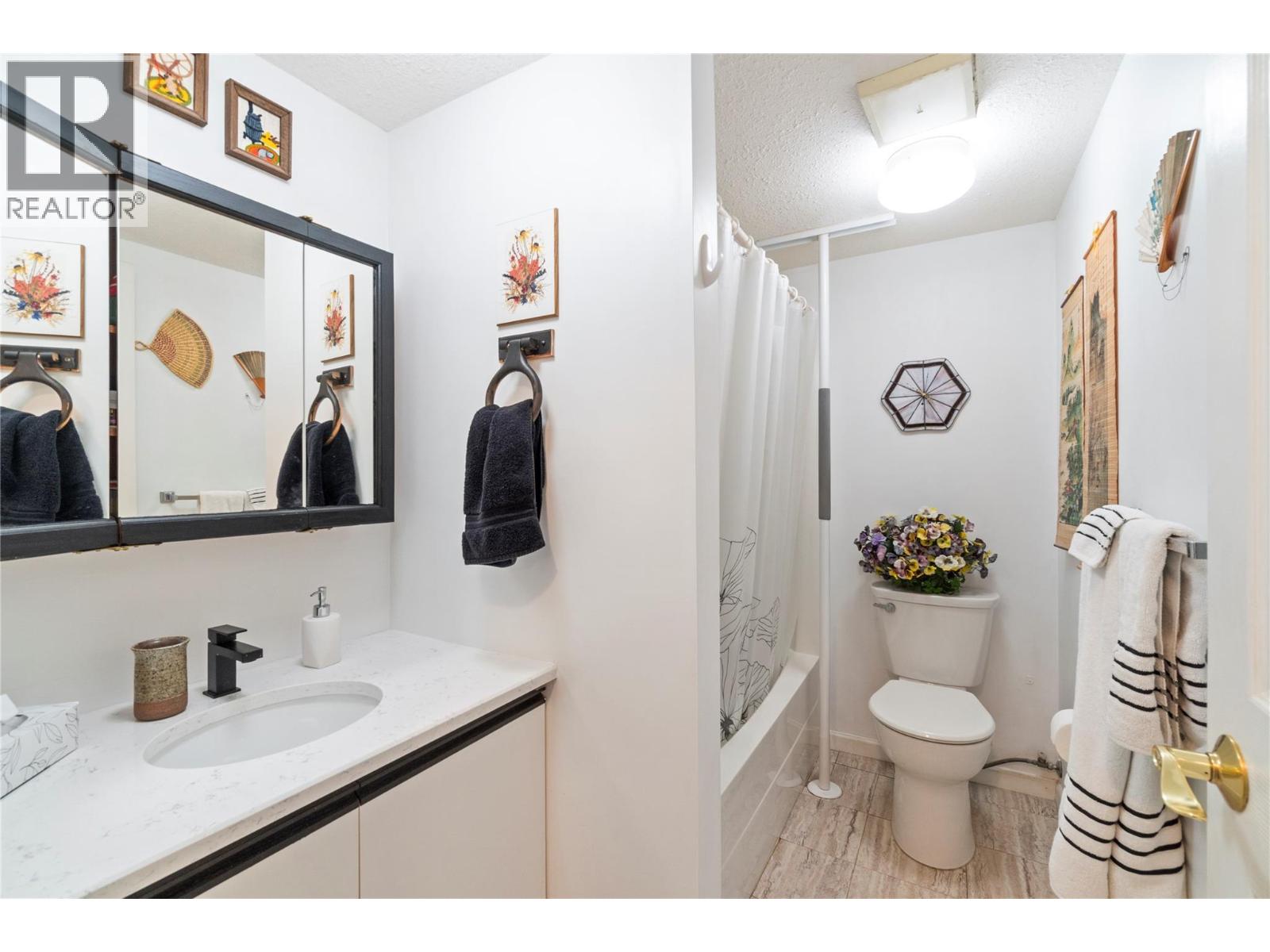 205 851 5 Avenue Southwest, Salmon Arm