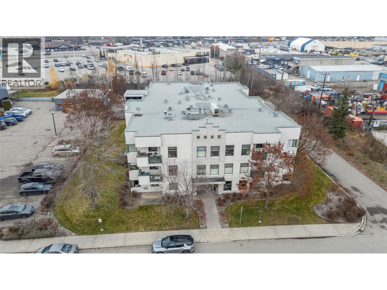 205 851 5 Avenue Southwest, Salmon Arm