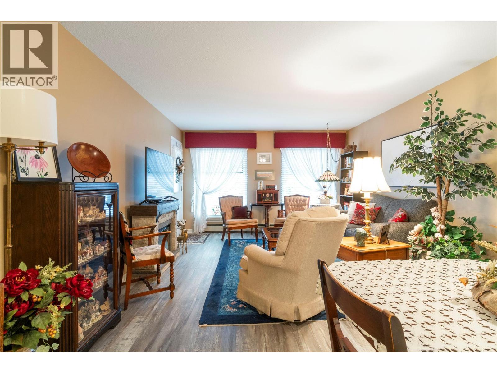 205 851 5 Avenue Southwest, Salmon Arm