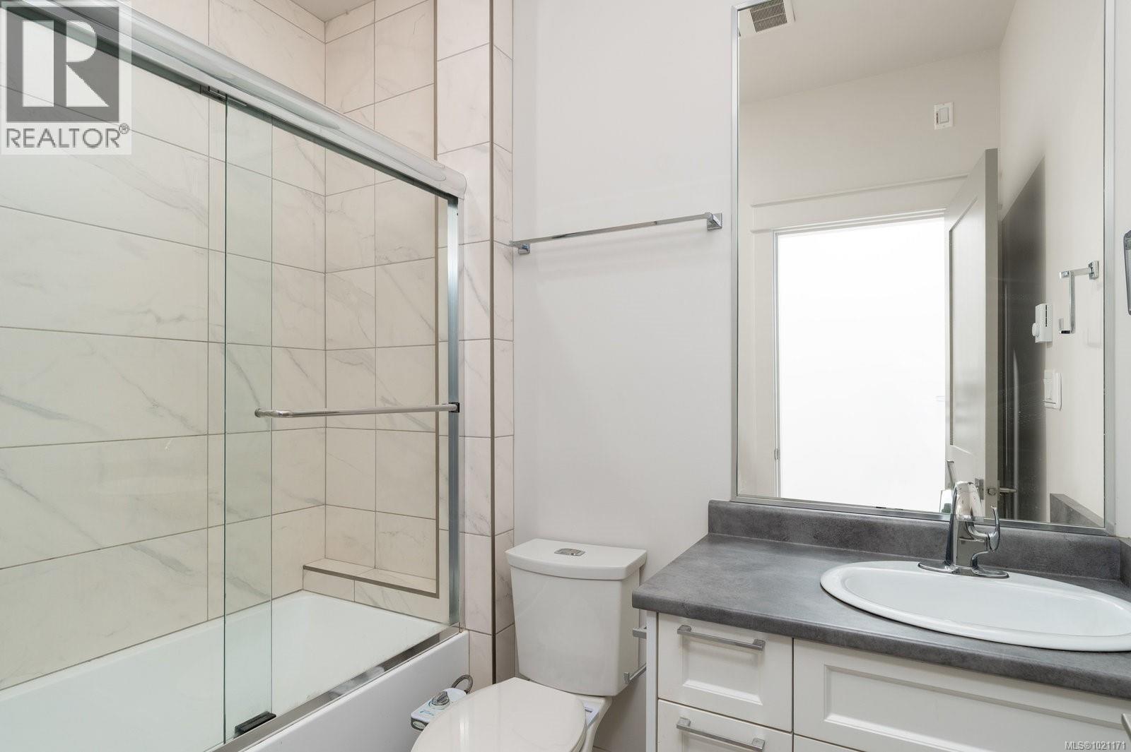  2639 Victor Street, Victoria