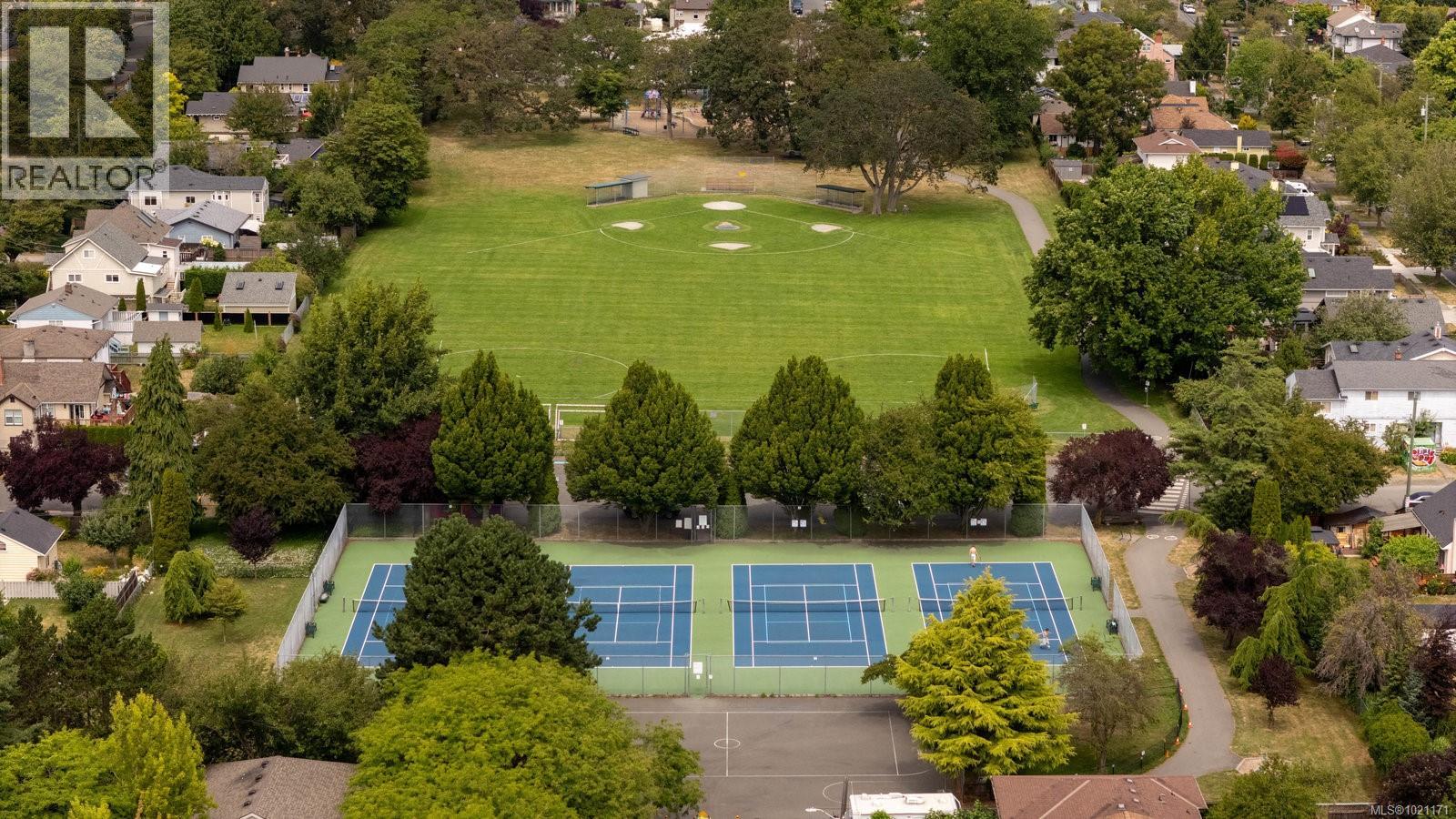  2639 Victor Street, Victoria