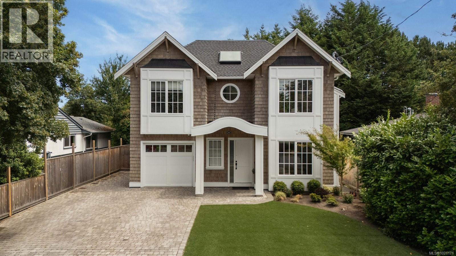  2639 Victor Street, Victoria