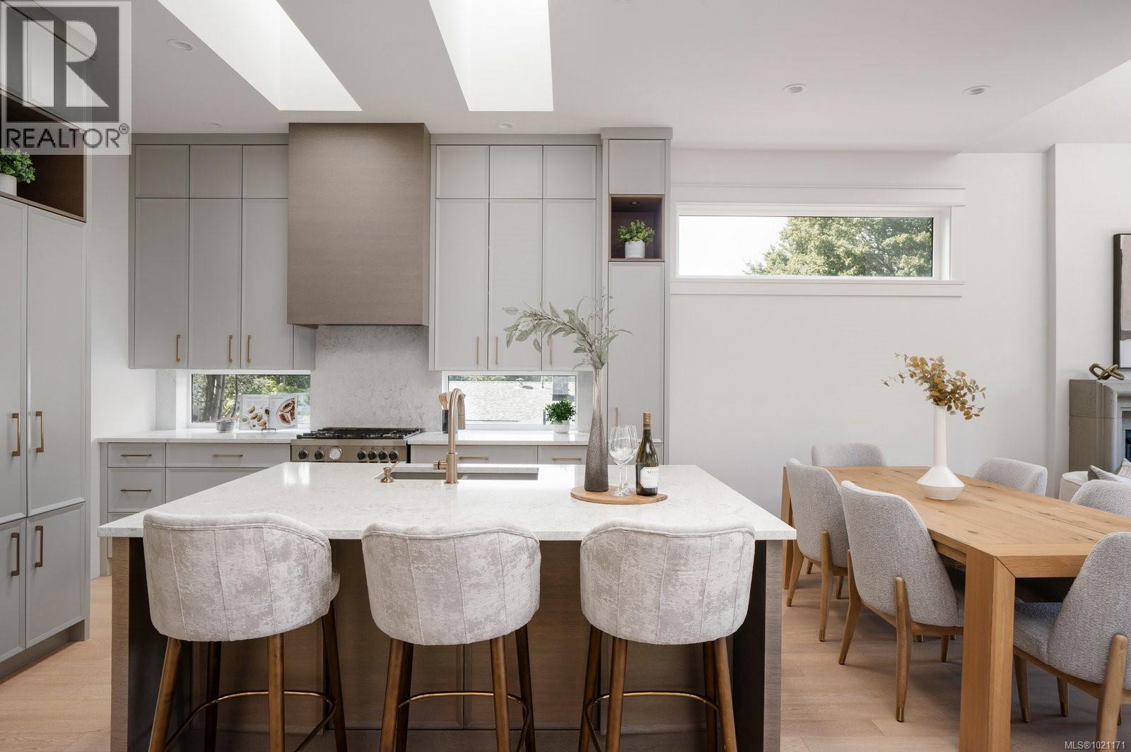  2639 Victor Street, Victoria