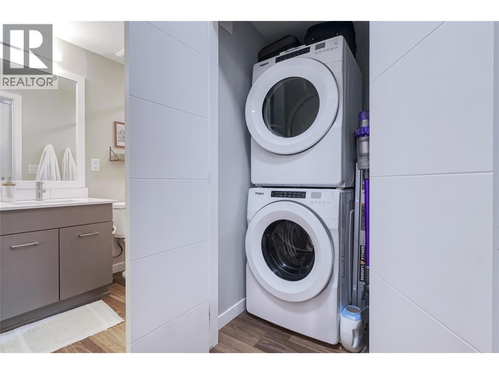 219 722 Valley Road, Kelowna