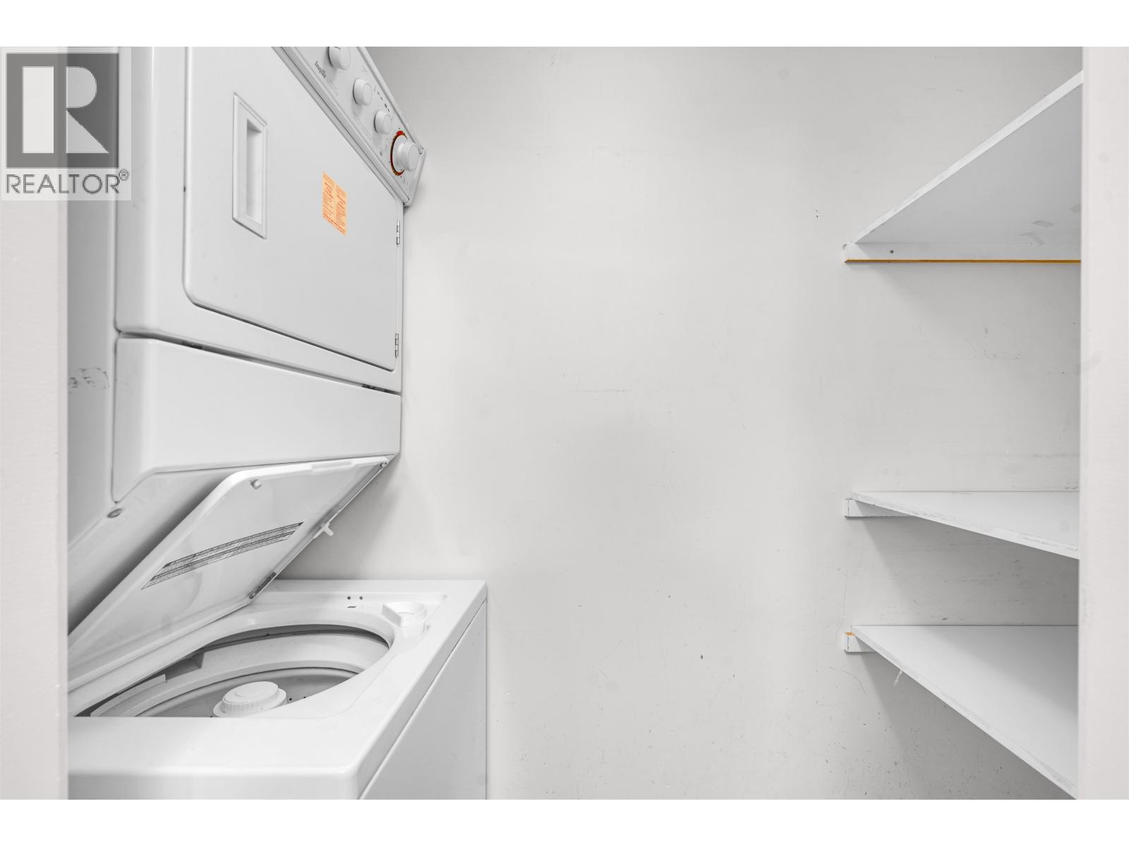 205 2965 HORLEY STREET