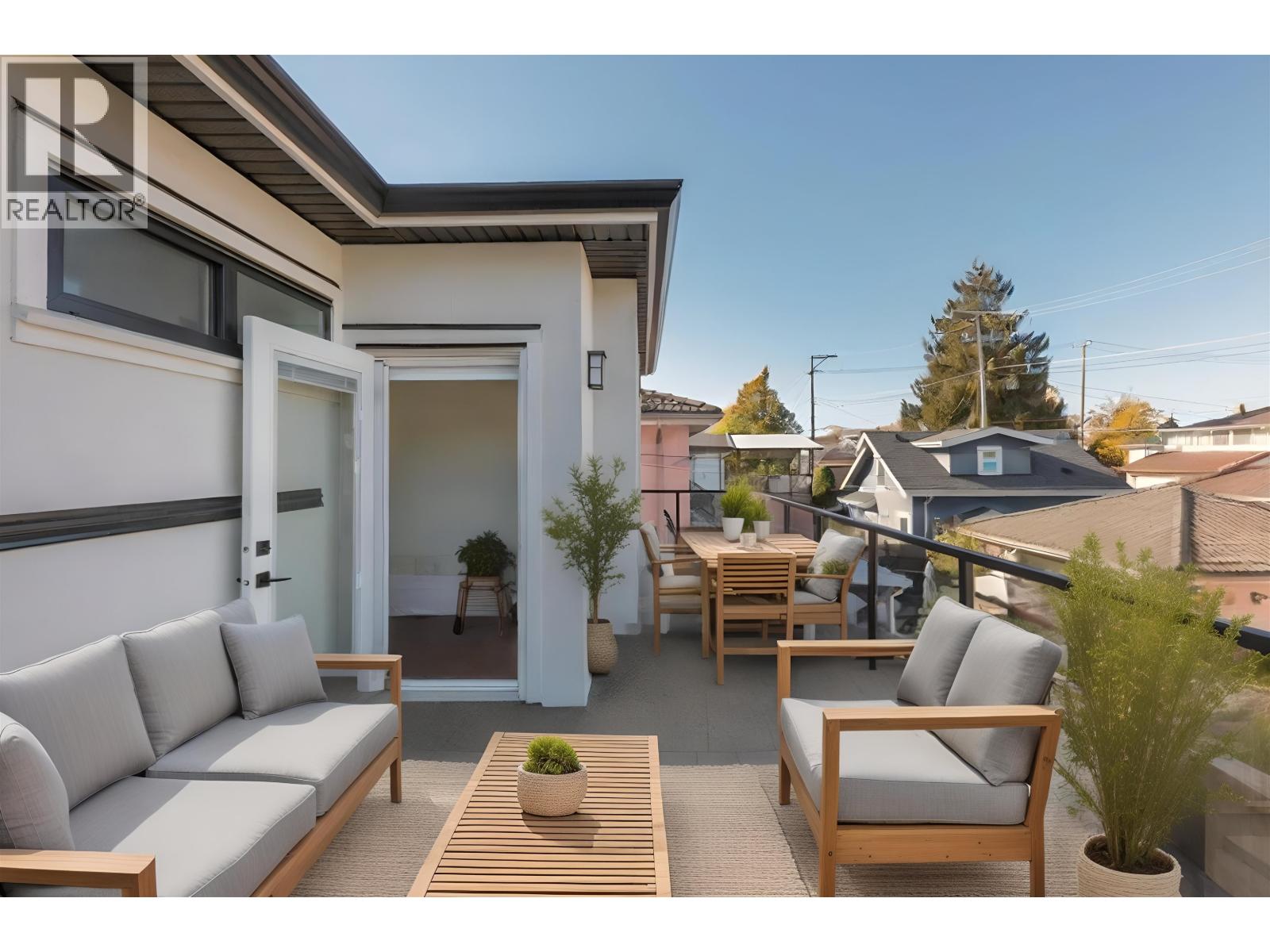 2719 E 46TH AVENUE, Vancouver