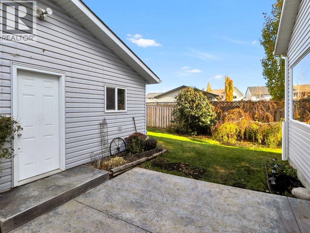 Single Family House for Sale in  Elgin Meadows Green SE McKenzie Towne Calgary 