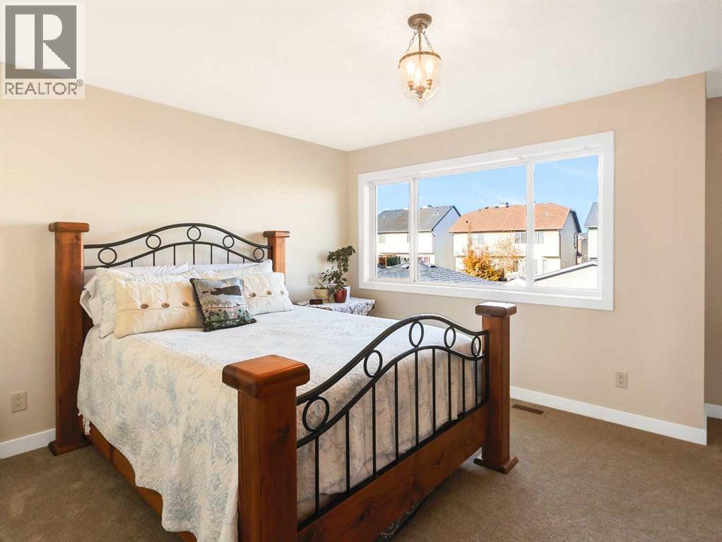 Single Family House for Sale in  Elgin Meadows Green SE McKenzie Towne Calgary 