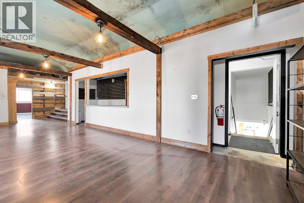 312 1 Street West, Cochrane