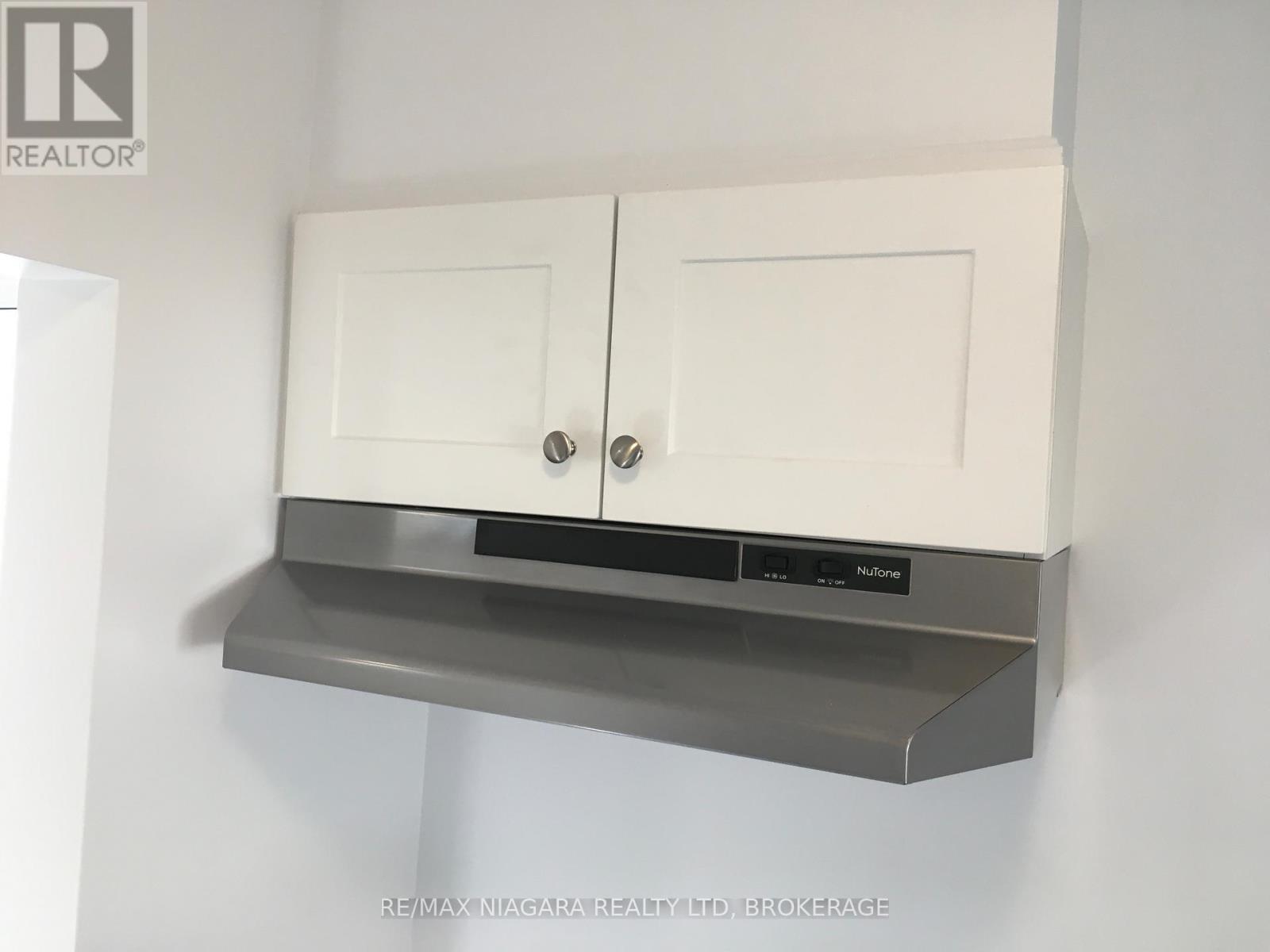 REAR UNIT – 163 WELLAND AVENUE