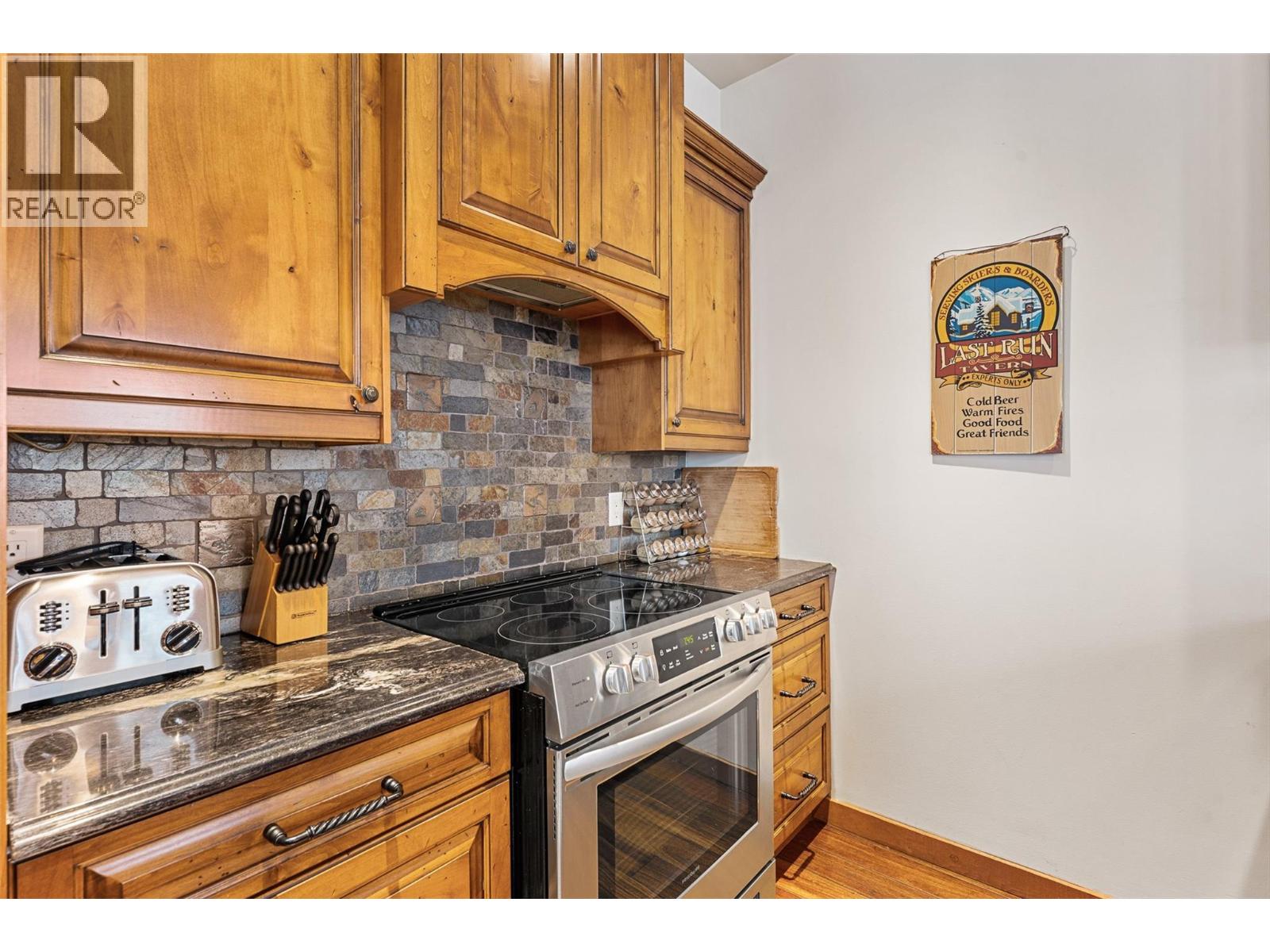 14 255 Feathertop Way, Big White