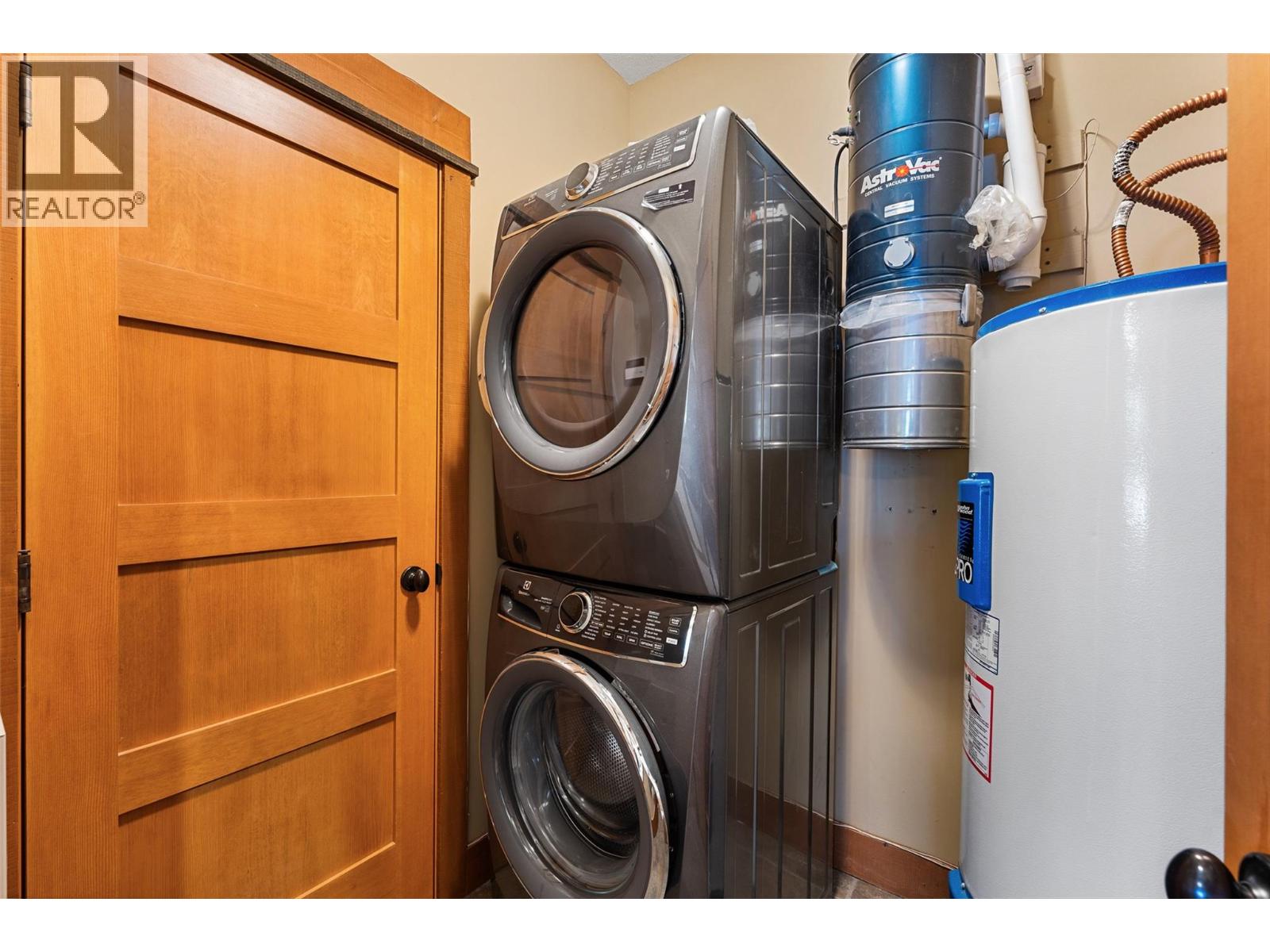 14 255 Feathertop Way, Big White