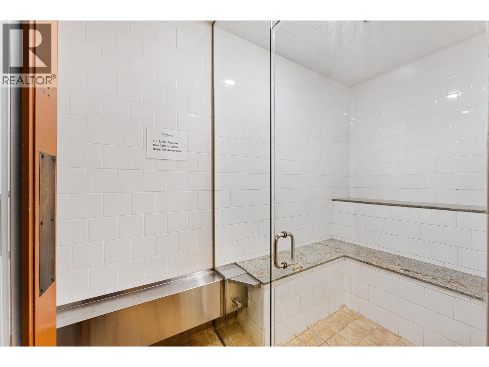 14 255 Feathertop Way, Big White