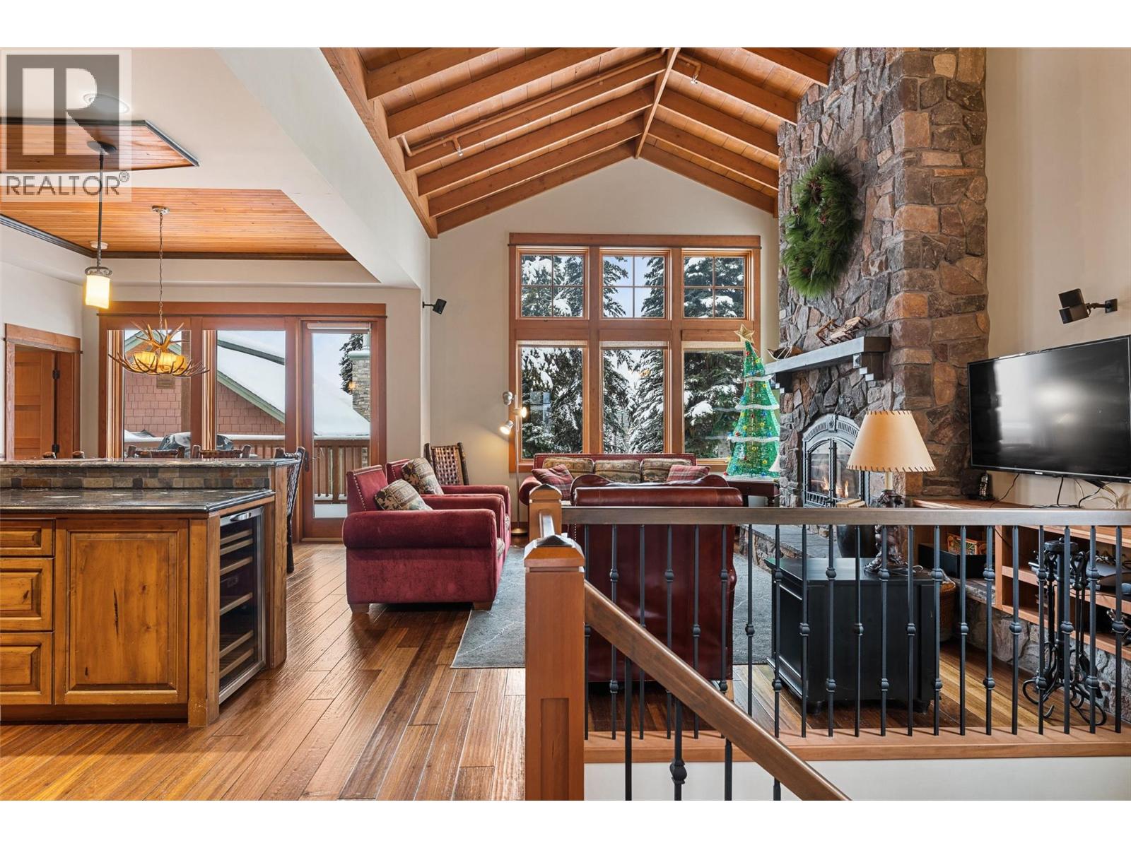 14 255 Feathertop Way, Big White